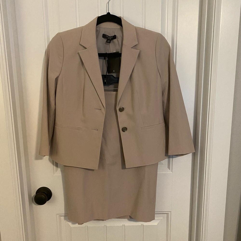 Ann Taylor Skirtsuit